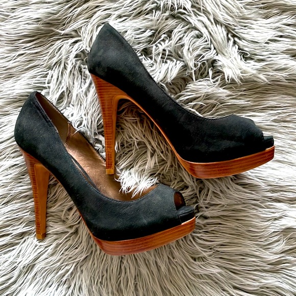 Pelle Moda Black Suede Peep Toe Heels Size 8 - Picture 4 of 4